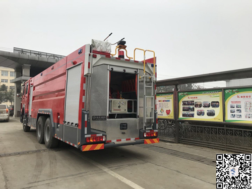 國(guó)五重汽豪沃16噸泡沫消防車