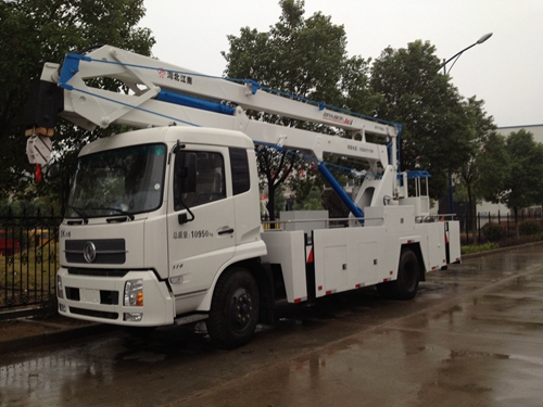 國(guó)五東風(fēng)天錦20米高空作業(yè)車